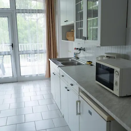 Virginia Apartment *